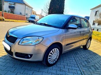 Škoda Fabia Hatchback 1,4 16V 63KW
