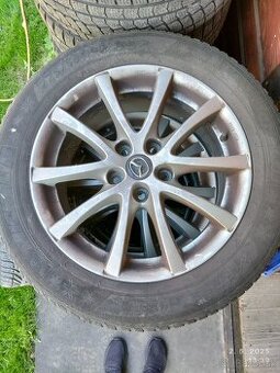 Mazda 225/55 R17 Originál hliníkové disky s pneumatikami