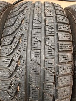 235/55R17 Pirelli zimne