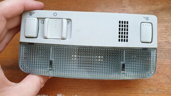 Stropné svetlo na Fabia 3