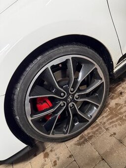 Original disky Hyundai i30N s NOVÝMI pneu