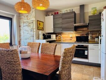 VÝRAZNE ZNÍŽENÁ CENA - na predaj 5i byt v Janovej Lehote