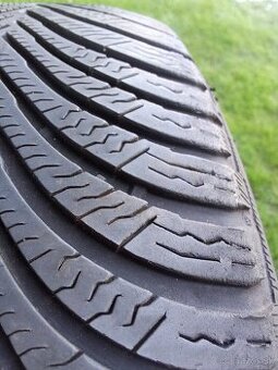 215/65 r17 zimné pneu.6 mm DOT.3923