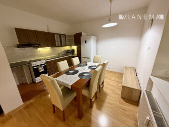 NA PREDAJ - Priestranný 2 izbový byt Nové mesto-Tylová 13