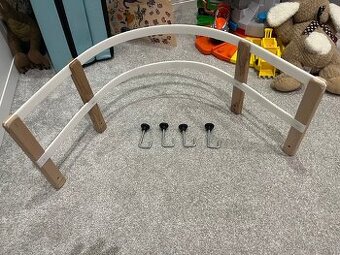 Detska opierka na sane