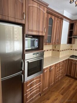 Prenájom 3 izbového bytu