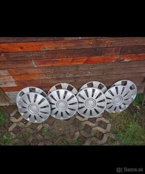 Puklice Ford a Mythos