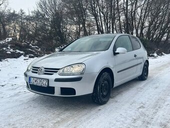 VW Golf V 1.4 benzín