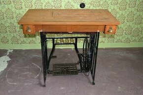 Šijací stroj Lada - Ponořovací 77-11a, rok 1938 + DOKLADY