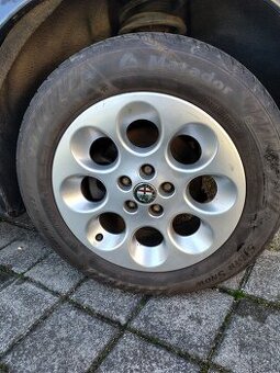 Náhradné diely na Alfa Romeo 147 1.6i 16V