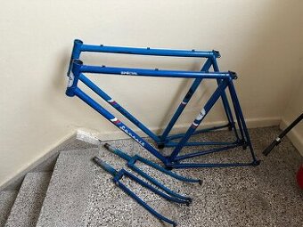 Favorit rám F1 TV 58 a 60 velkosť