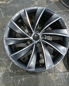 1ks Hliníkový disk Pegasus 18" Škoda ET44