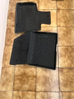 Predám originálne gumové rohoze P 3008