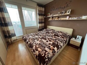 Na predaj 3 izbový byt, Nové Zámky