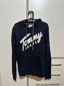 Mikina Tommy Jeans - čierna (veľkosť S/M)