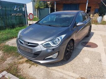 Hyundai i40 sedan