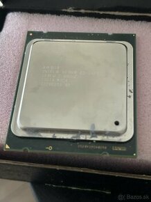 Intel Xeon E5-2620 - 1