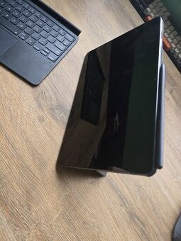 Samaung galaxy tab s7 + galaxy book cover + pen