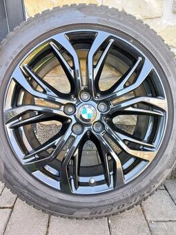 BMW X1 X2 zimní sada 18 Styling 566 Pirelli 225/50
