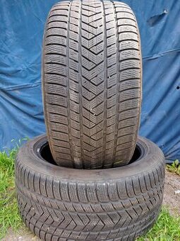 Ponúkam 2 zimné pneumatiky Pirelli Scorpion 305/40 R20