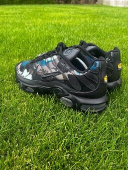 Nike Air Max Plus Camo Black Green