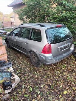 Rozpredám na diely Peugeot 307sw,2.0 hdi,r.v.2003