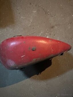 veteran nadrz na motocykel