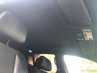 Predam panoramaticku strechu aj s čiernym stropom z BMW E61