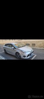 Toyota Avensis 2.0 D4D 105 Kw M6