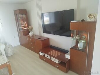 Predám sektorový nábytok a jedálenský stôl