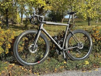 Predám cestný bicykel COLNAGO V3Rs 54s (56)