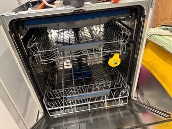 Umyvacka riadi Electrolux EES48200L