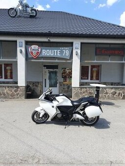 Honda vfr 1200f dct