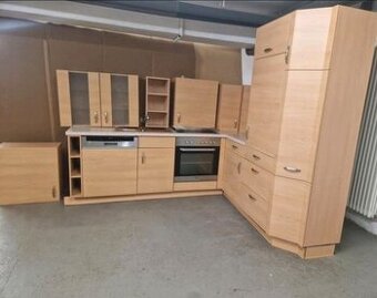Kuchynská linka z Nemecka so spotrebičmi