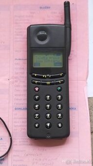 Predám zachovalý retro mobil SIEMENS E10