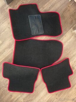 Koberce do auta 4 ks