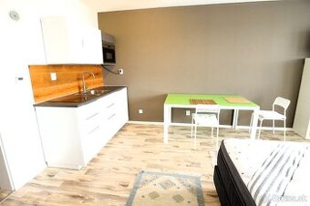 PREDAJ 1izb. APARTMÁNU S PEKNOU LOGGIOU PRI JAZERE KUCHAJDA.