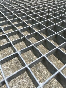 Pozinkovaný ocelový rošt