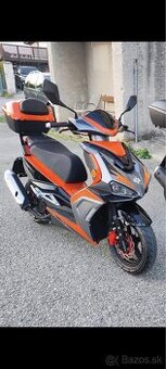 Skuter adamoto 125