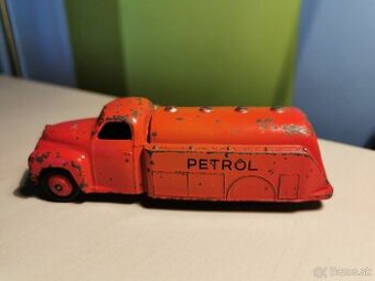 Dinky toys Studebaker Cisterna 2