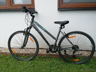 Predám dámsky trekový bicykel
