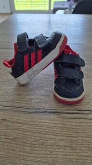 Adidas velkost 20