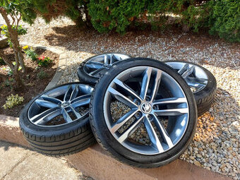 4x obut letne alu 5x112 R18 J8 ET45-235/40-DOT 2022-5mm