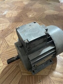 Elektromotor