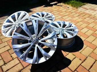 Volkswagen Tiguan,Passat,golf, T-roc,Škoda,Seat 5x112 r17