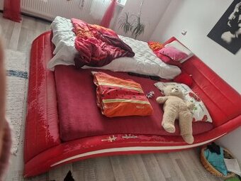 Manželská posteľ s roštom aj madracom