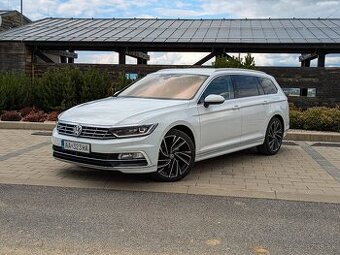 Volkswagen Passat Variant 2.0 TDI 140kW Highline R-Line DSG
