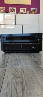 Onkyo TX-NR828