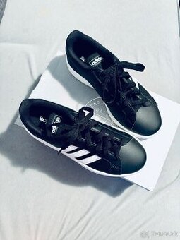 Tenisky adidas vel 38
