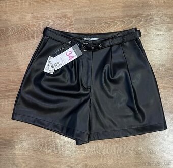 Dámske kožené kraťasy